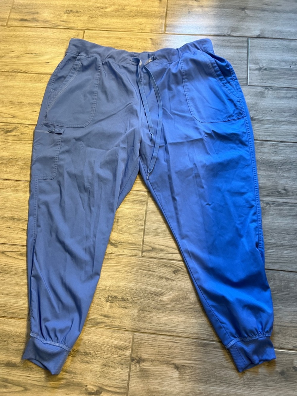 Women’s Med Couture scrub pant jogger